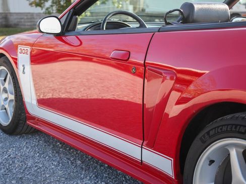 Used 1999 Ford Mustang Cobra RWD image 13