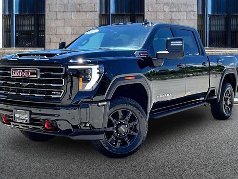 Used 2025 GMC Sierra 2500 AT4 w/ AT4 Premium Plus Package AWD/4WD image 2