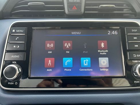 Used 2023 Nissan Versa SV image 21