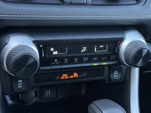 Used 2024 Toyota RAV4 LE FWD image 21