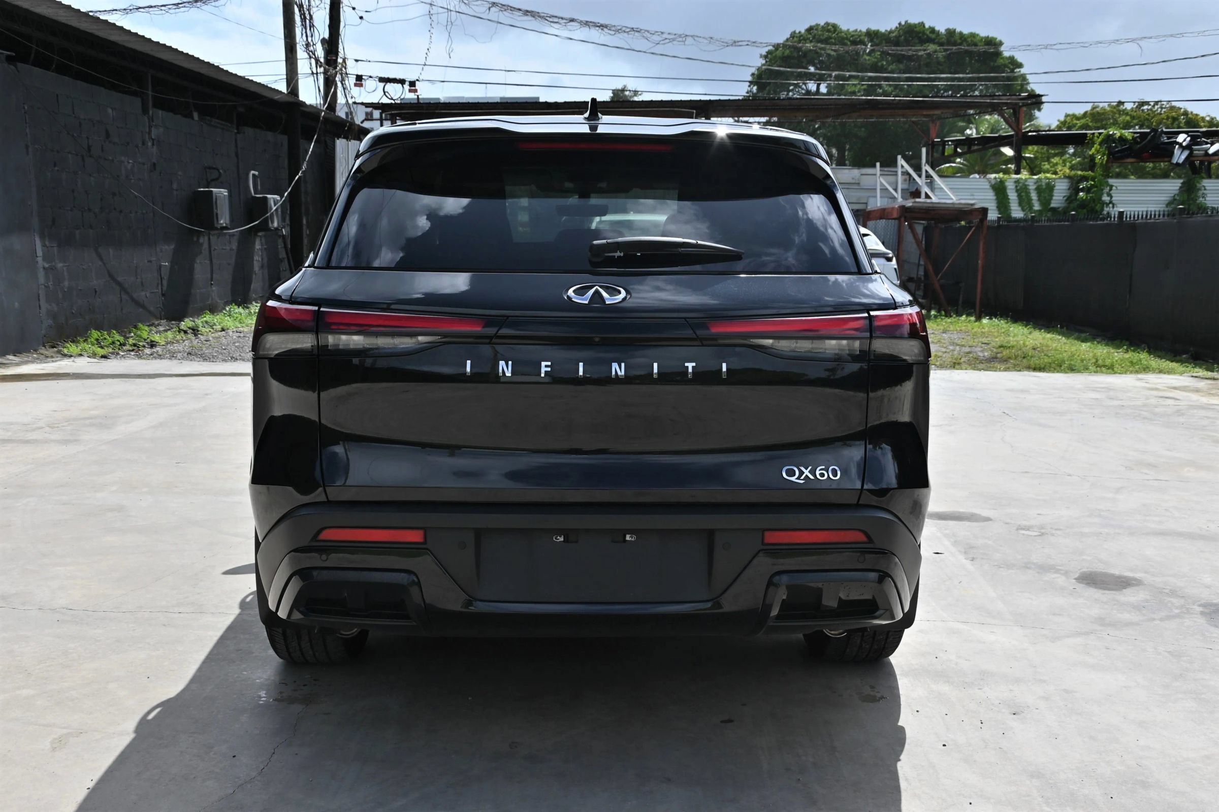 Used 2025 INFINITI QX60 Pure FWD image 5