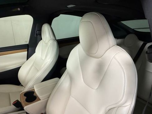 Used 2020 Tesla Model X Long Range image 14