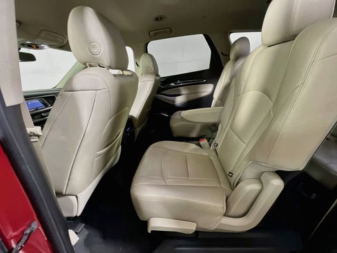Used 2021 Buick Enclave Essence AWD/4WD image 23