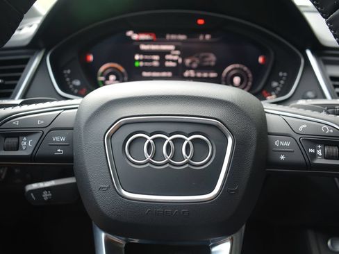 Used 2020 Audi Q5 e Premium w/ Convenience Package AWD/4WD image 13