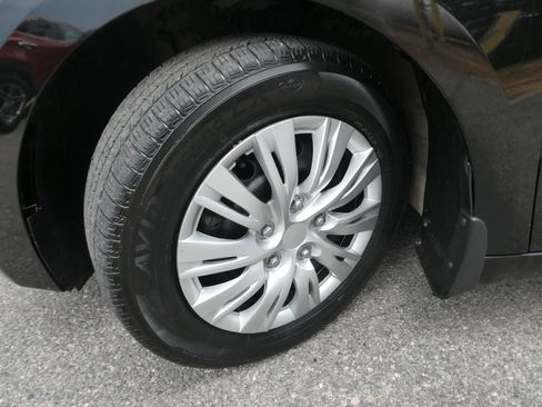 Used 2017 Hyundai Elantra SE FWD image 26