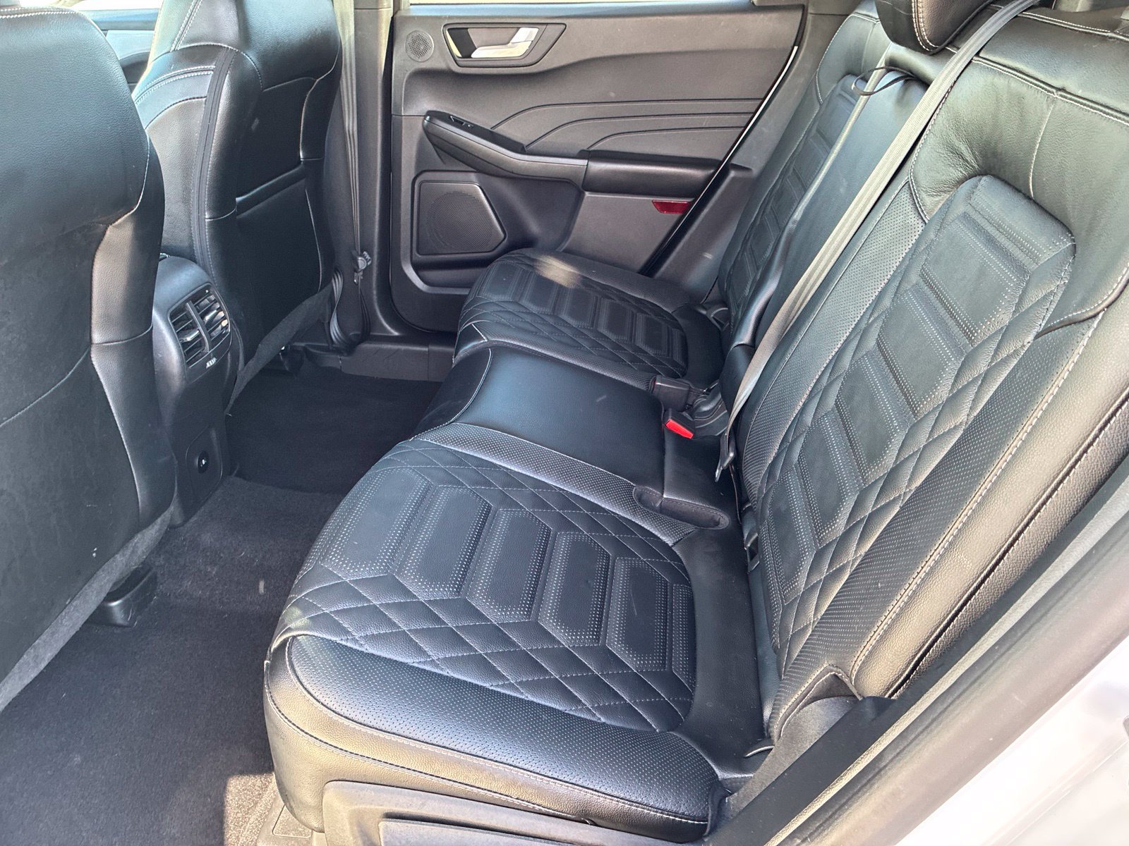 Used 2023 Ford Escape SE w/ PHEV Premium Package FWD image 9