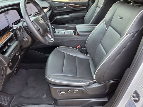 Used 2023 Cadillac Escalade Premium Luxury w/ LPO, Floor Liner Package AWD/4WD image 11