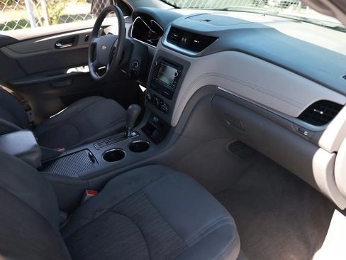 Used 2017 Chevrolet Traverse LS AWD/4WD image 25