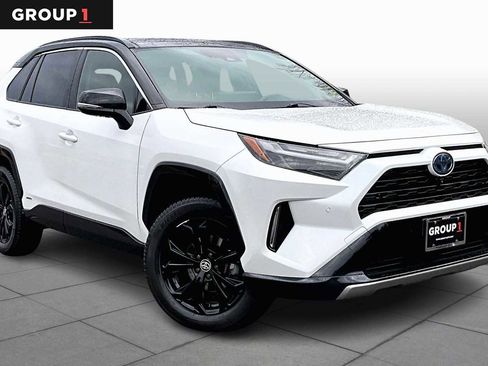 Used 2023 Toyota RAV4 XSE image 3