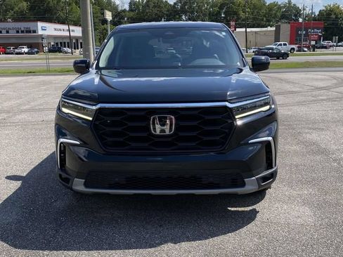 Used 2025 Honda Pilot EX-L image 8