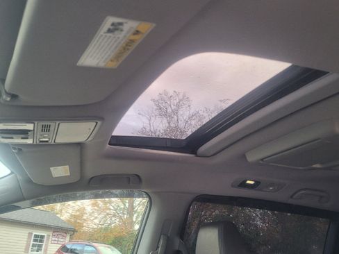 Used 2019 Honda Odyssey Elite image 14