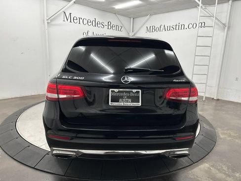 Used 2019 Mercedes-Benz GLC 300 4MATIC image 5