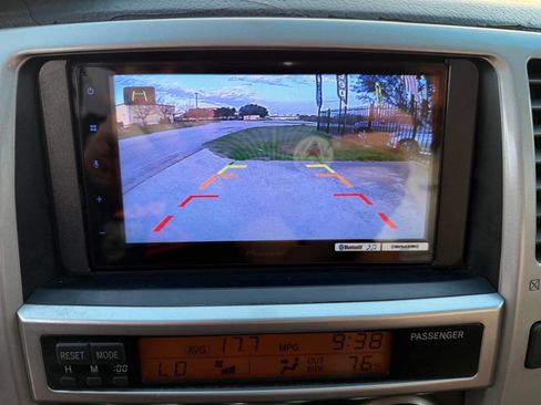 Used 2004 Toyota 4Runner SR5 image 28