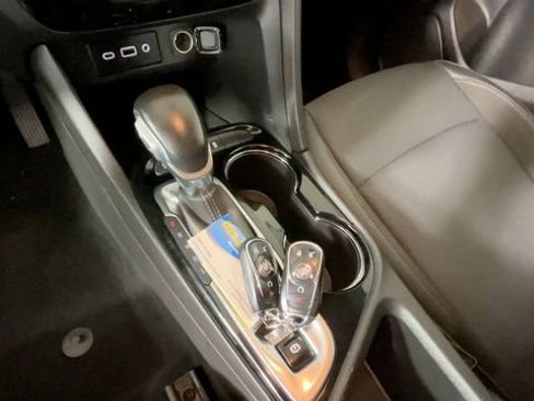 Used 2022 Buick Encore GX Select w/ Sport Touring Package FWD image 28