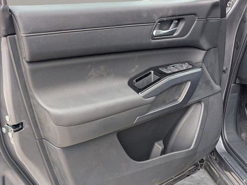 New 2026 Nissan Pathfinder SL FWD image 15