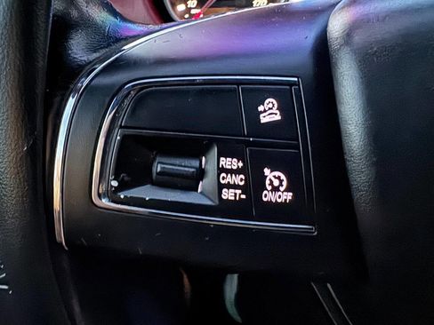 Used 2018 Maserati Levante image 21