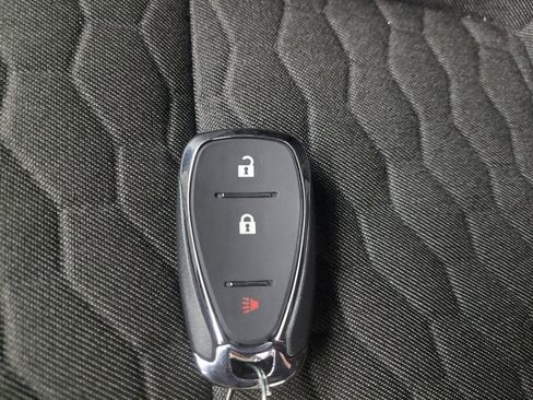 Used 2021 Chevrolet Equinox LT image 32