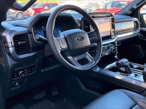 Used 2025 Ford F150 Lariat w/ Equipment Group 501A Mid image 16