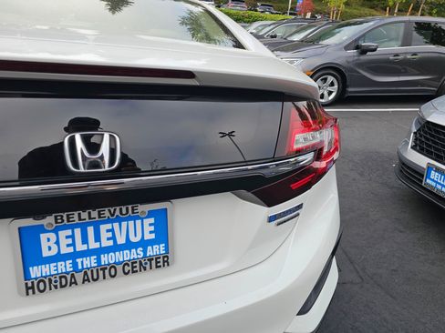 Used 2020 Honda Clarity Touring image 17