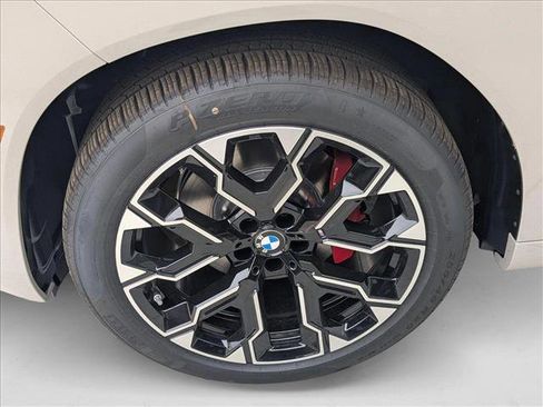 Used 2025 BMW X3 xDrive30i w/ Premium Package image 9