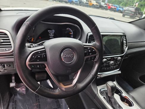 Used 2020 Jeep Grand Cherokee Limited w/ Luxury Group II AWD/4WD image 15
