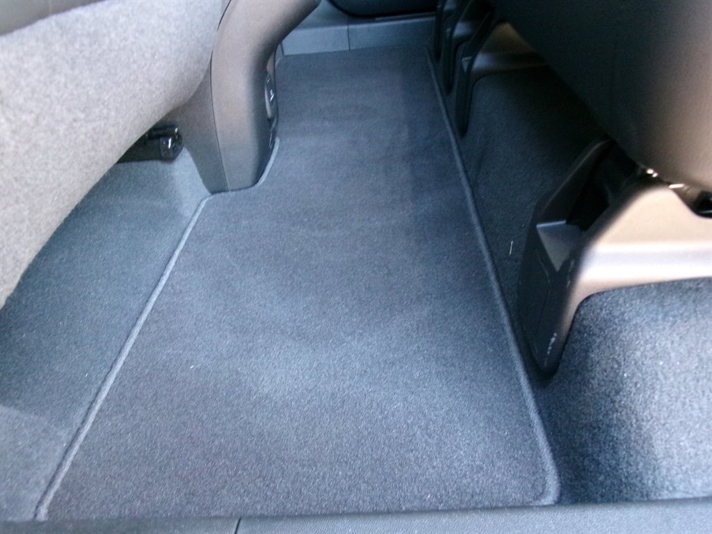 Used 2022 Chevrolet Equinox Premier FWD image 28