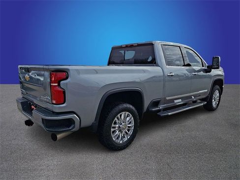 Used 2025 Chevrolet Silverado 2500 High Country w/ High Country Premium Package image 5