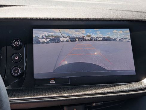 Used 2021 Buick Envision Essence w/ Sport Touring Package FWD image 18
