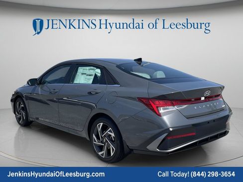 New 2026 Hyundai Elantra Limited FWD image 9