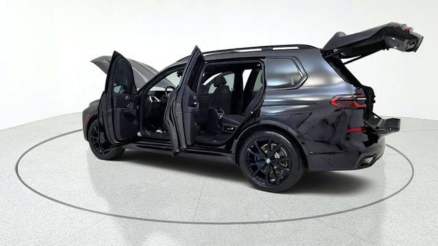 Used 2023 BMW X7 xDrive40i w/ Executive Package AWD/4WD image 16