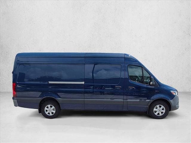 Used 2024 Mercedes-Benz eSprinter 170 Cargo image 4