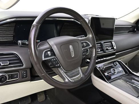 Used 2021 Lincoln Navigator L Black Label AWD/4WD image 11