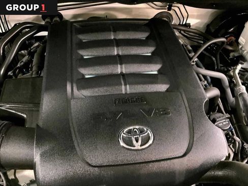 Used 2020 Toyota Tundra SR5 w/ TRD Off-Road Package AWD/4WD image 33