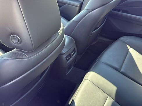Certified 2022 Cadillac CT4 Premium Luxury AWD/4WD image 31