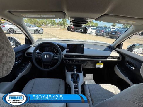 New 2026 Honda HR-V LX image 15