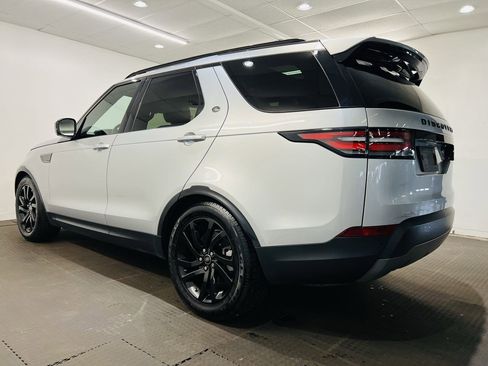 Used 2018 Land Rover Discovery HSE AWD/4WD image 4