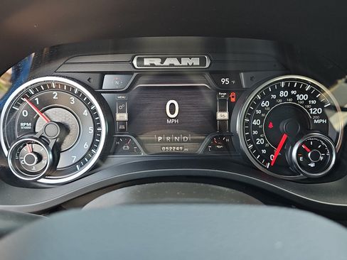 Used 2022 RAM 1500 Big Horn RWD image 19
