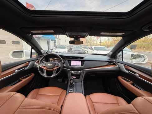 Used 2020 Cadillac XT5 Premium Luxury AWD/4WD image 53