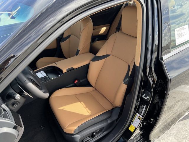 Used 2024 Lexus ES 350 w/ Premium Package FWD image 11