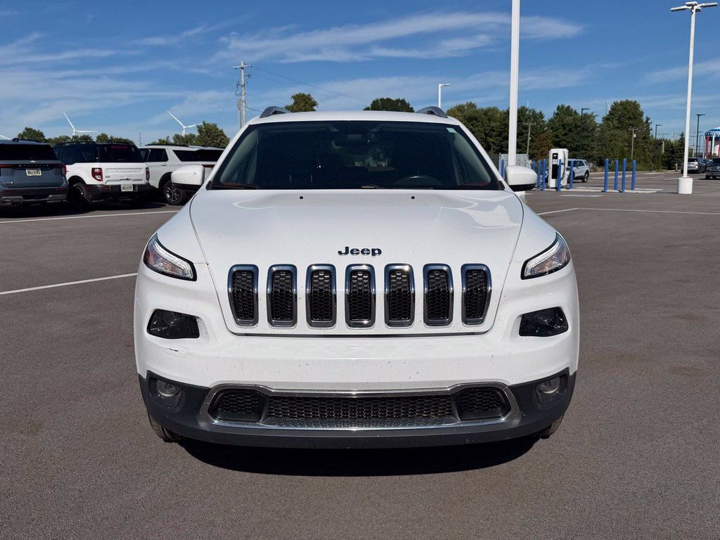Used 2016 Jeep Cherokee Limited AWD/4WD image 2