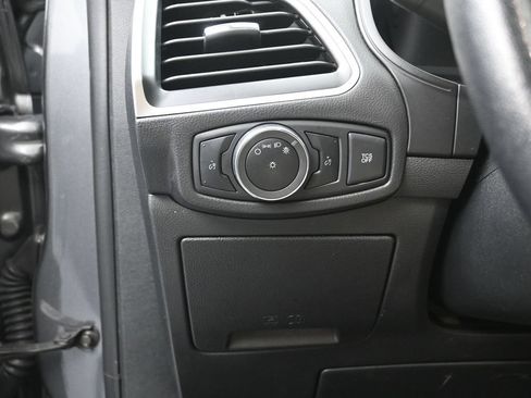 Used 2024 Ford Edge SEL AWD/4WD image 12