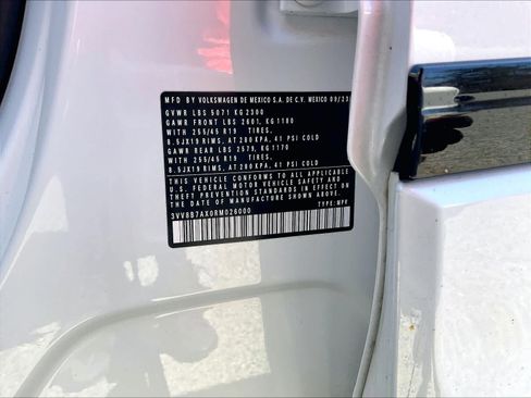 Used 2024 Volkswagen Tiguan SE R-Line image 35