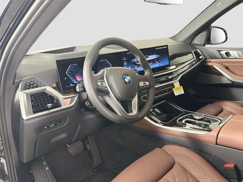 New 2026 BMW X5 xDrive40i w/ Climate Comfort Package AWD/4WD image 9