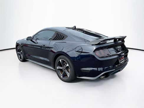 Used 2021 Ford Mustang Coupe RWD image 2