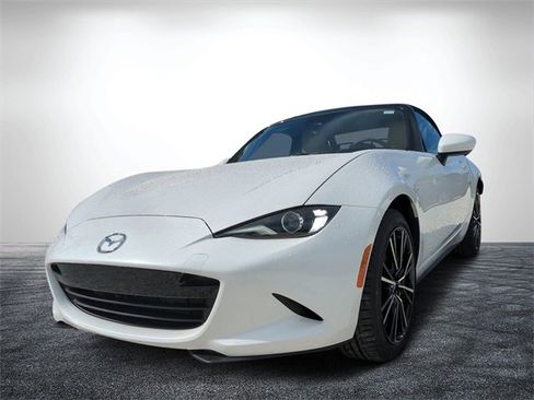 New 2025 MAZDA MX-5 Miata Grand Touring image 8