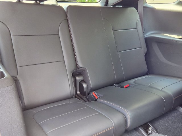 Used 2021 Chevrolet Traverse LT w/ LT Premium Package FWD image 18