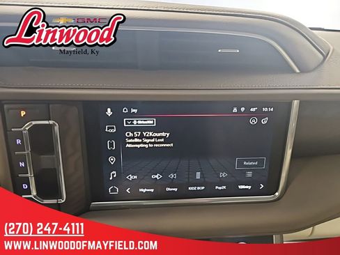 Used 2024 GMC Yukon XL Denali w/ Denali Reserve Package image 27