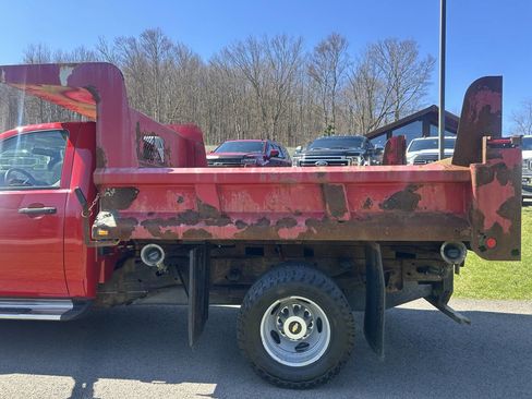 Used 2014 Chevrolet Silverado 3500 W/T w/ Snow Plow Prep Package image 13