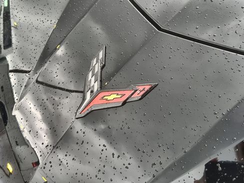 Used 2023 Chevrolet Corvette Stingray Preferred Conv w/ Z51 Performance Package RWD image 30