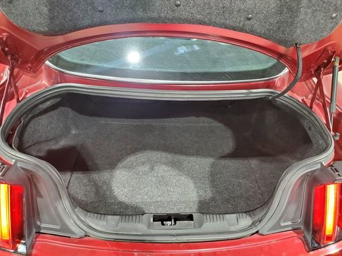 Used 2017 Ford Mustang Premium image 34